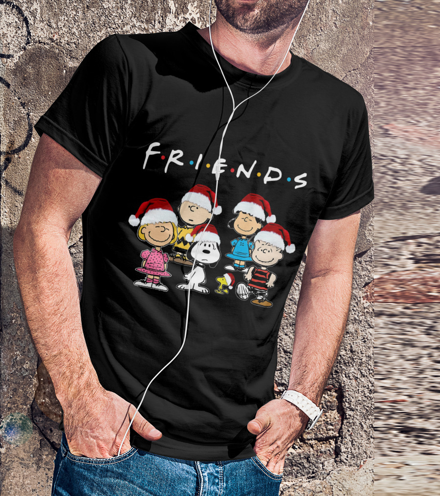 Snoopy Premium ZN385 Peanuts Characters Friends Holiday Edition T-Shirt