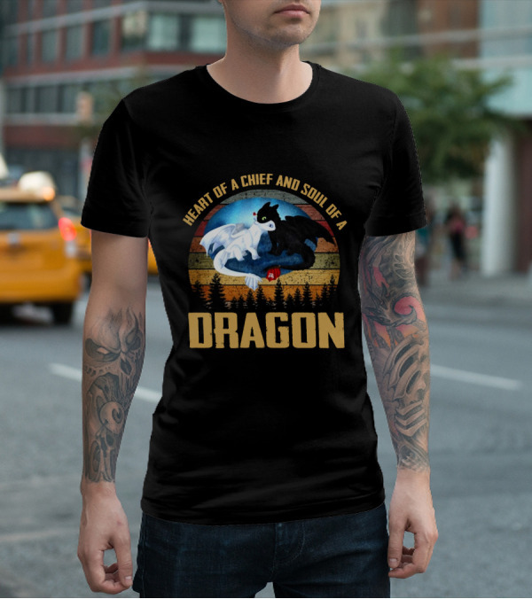 Heart Of A Chief And Soul Of A Dragon Night And Light Fury Unity With Sunset背景 T-Shirt