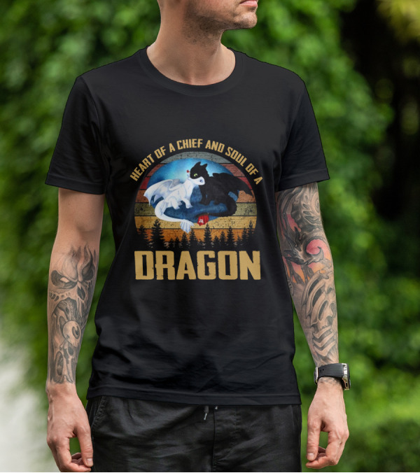 Heart Of A Chief And Soul Of A Dragon Night And Light Fury Unity With Sunset背景 T-Shirt