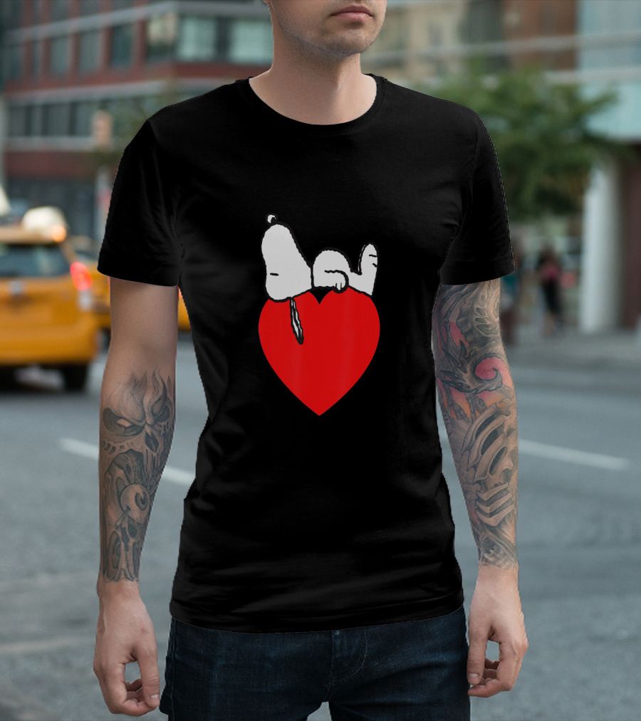 Snoopy Relaxing on Red Heart Background Charlie Brown Peanuts T-Shirt