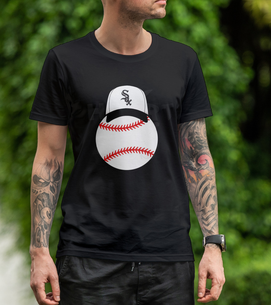 Chicago White Sox Baseball Mickey Hat T-Shirt