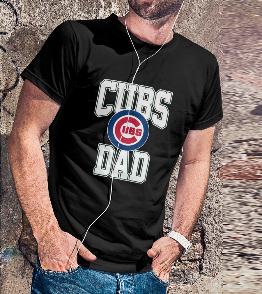 Chicago Cubs Dad With Team T-Shirt