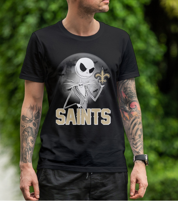 Jack Skellington Holding Fleur-De-Lis Halloween New Orleans Saints T-Shirt