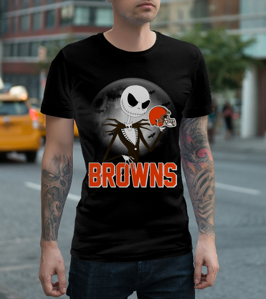 Jack Skellington Holding Cleveland Browns Helmet Halloween Moon T-Shirt