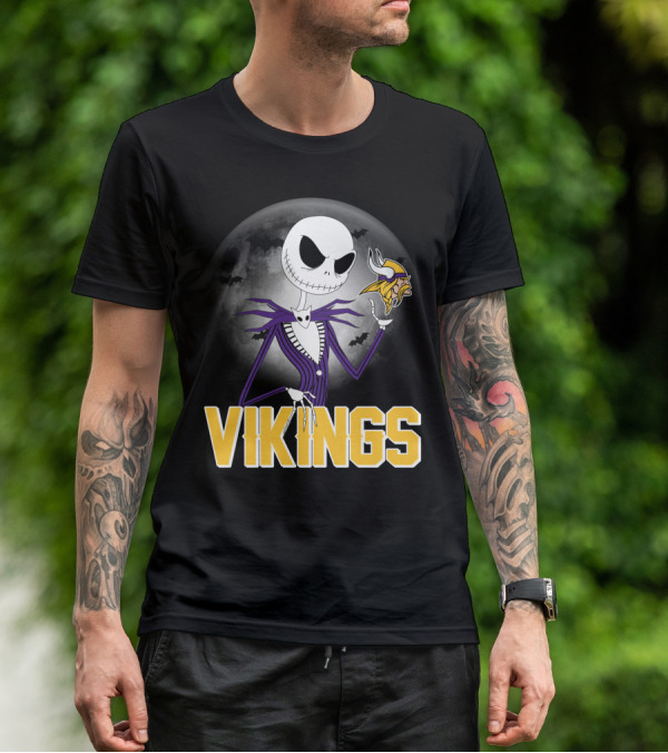 Jack Skellington Vikings Halloween Minnesota Football Theme T-Shirt