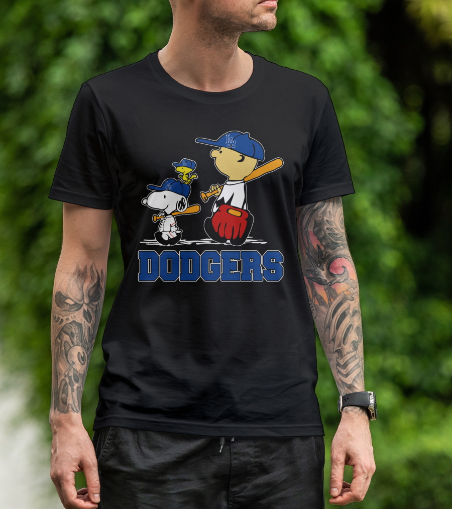 Snoopy Dodgers Fans La Baseball Peanuts Charlie Brown Woodstock T-Shirt