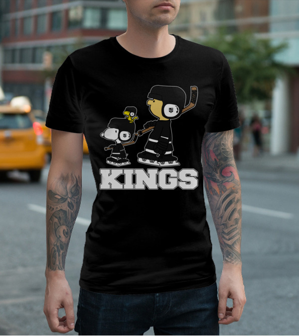 Snoopy Woodstock And Los Angeles Kings Hockey Fans Ice Skating T-Shirt