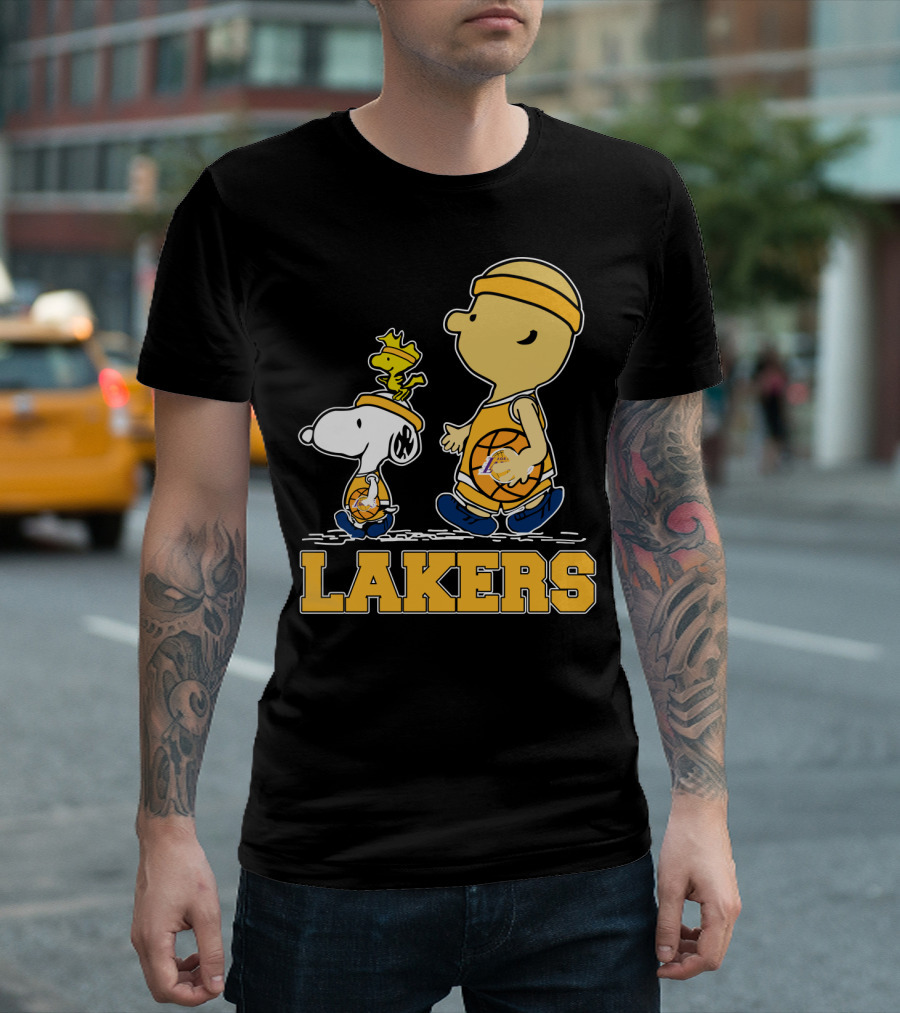 Snoopy And Woodstock With Basketballs For Los Angeles Lakers Fans T-Shirt