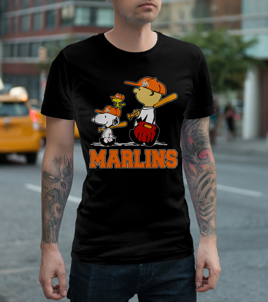 Marlins Snoopy Woodstock And Charlie Brown Baseball Fans T-Shirt