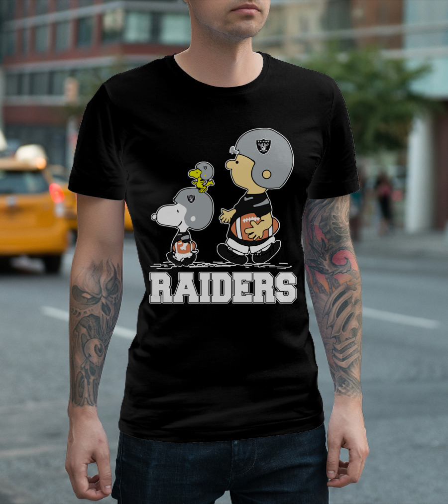Snoopy And Peanuts Characters As Raiders Football Fans T-Shirt
