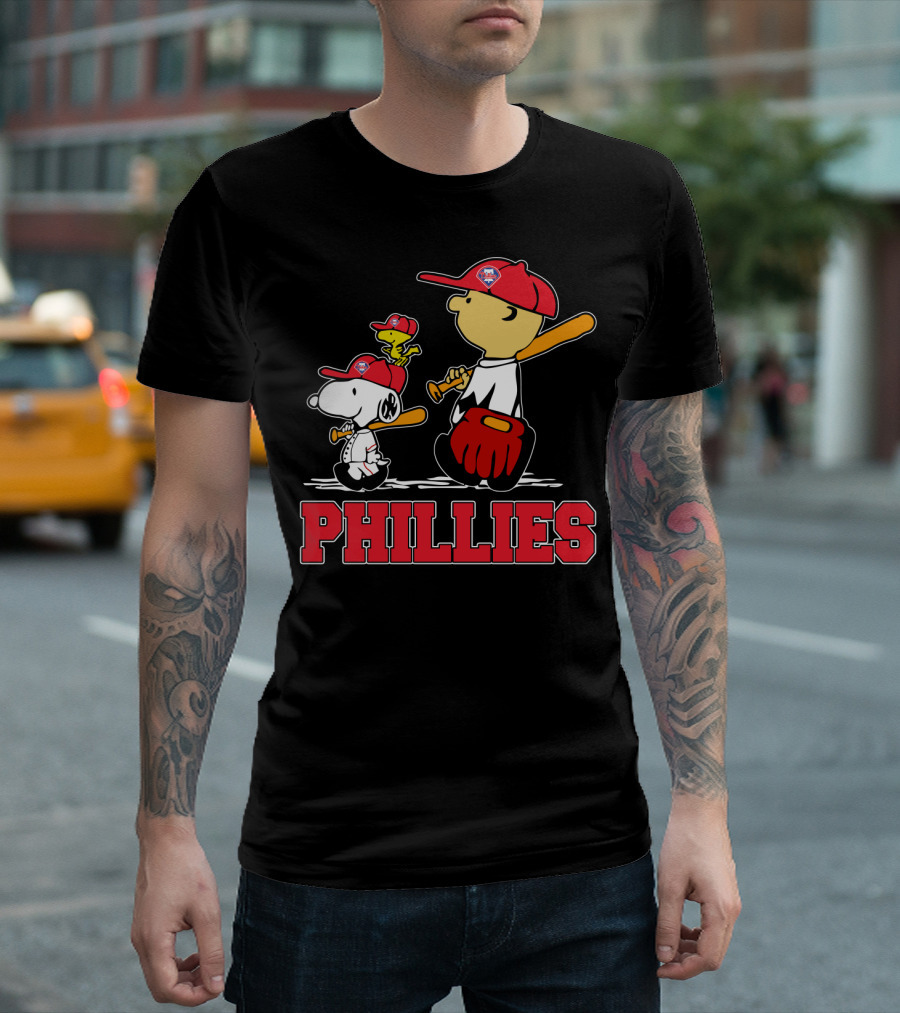 Snoopy Woodstock Phillies Baseball Fans T-Shirt