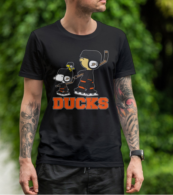 Snoopy And Woodstock Anaheim Ducks Hockey Fans T-Shirt