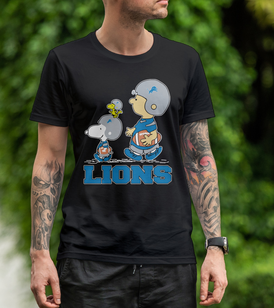 Snoopy And Woodstock With Detroit Lions Football Fans T-Shirt