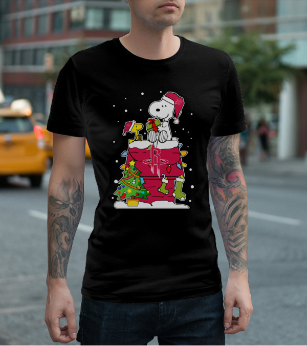 Houston Rockets Christmas Snoopy With Woodstock And Gifts T-Shirt