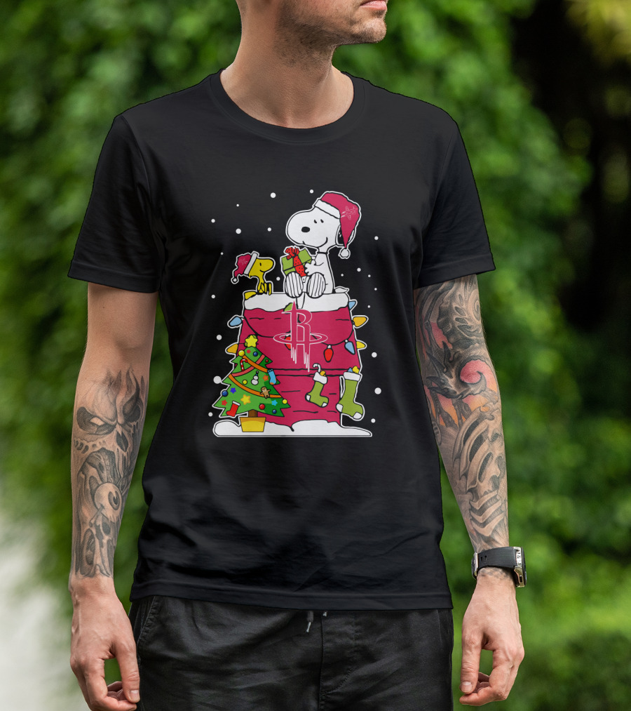 Houston Rockets Christmas Snoopy With Woodstock And Gifts T-Shirt