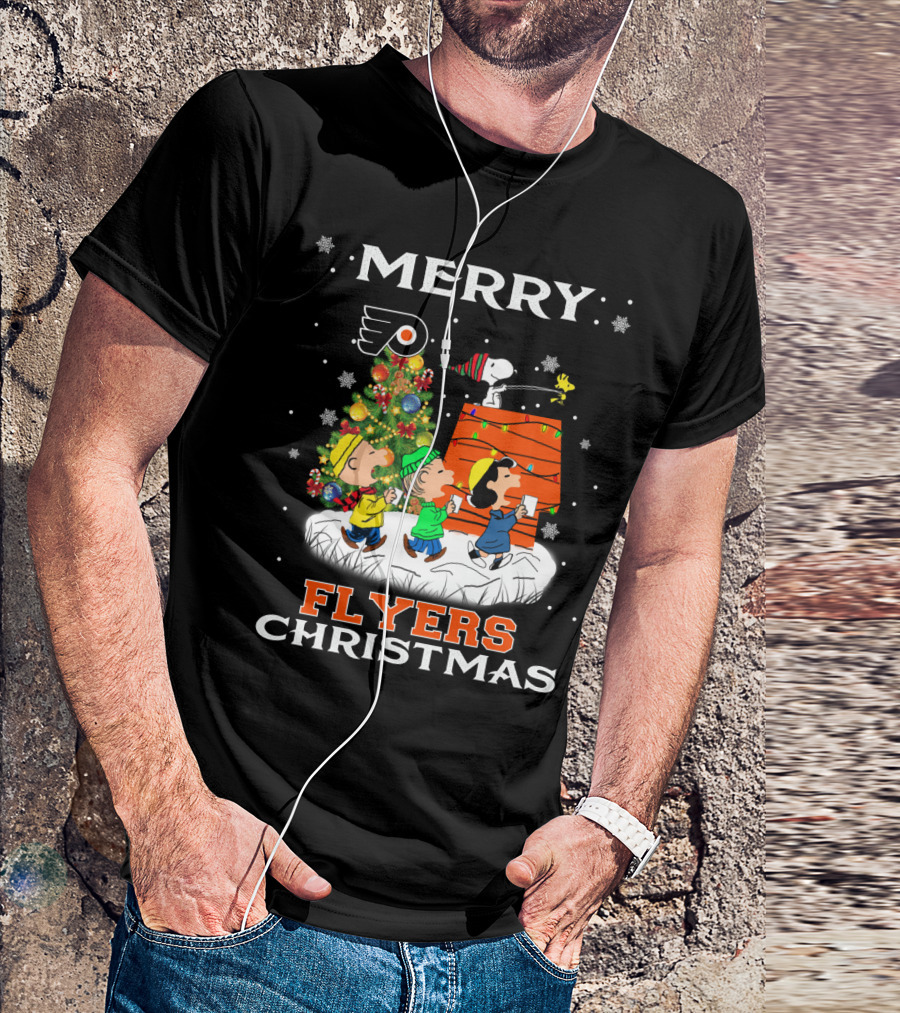 Merry Philadelphia Flyers Christmas Snoopy Tree Woodstock Lucy Charlie Brown Linus Snowflakes T-Shirt