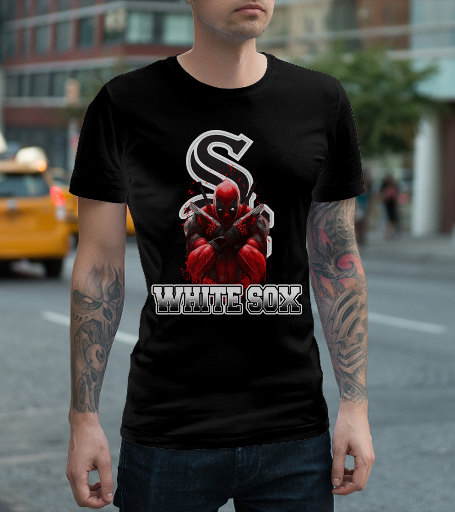 Chicago White Sox Deadpool Crossover Logo Fan T-Shirt