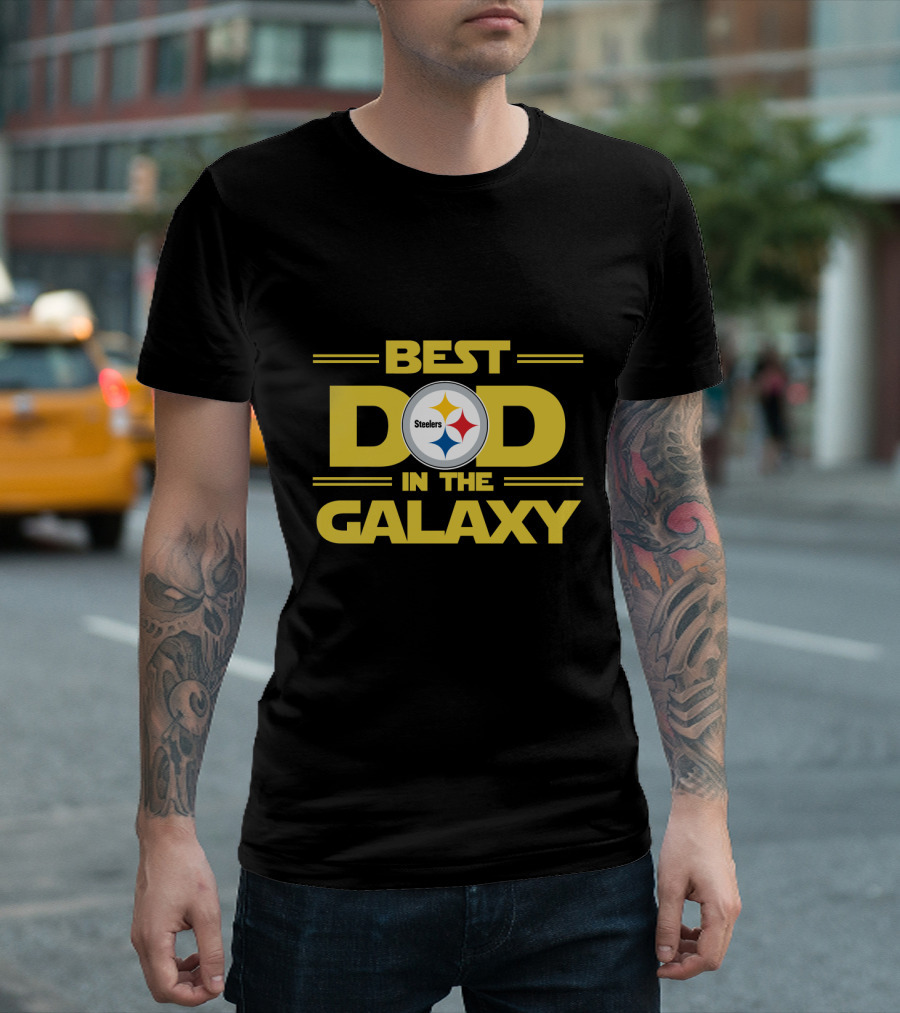 Best Pittsburgh Steelers Dad in the Galaxy Football Fan Gift T-Shirt