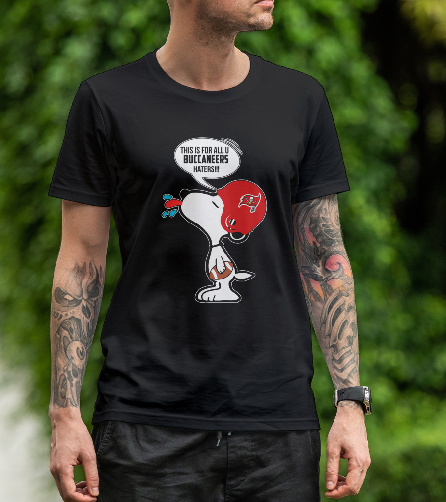 Snoopy Buccaneers Helmet Spitting Football Fans Haters T-Shirt