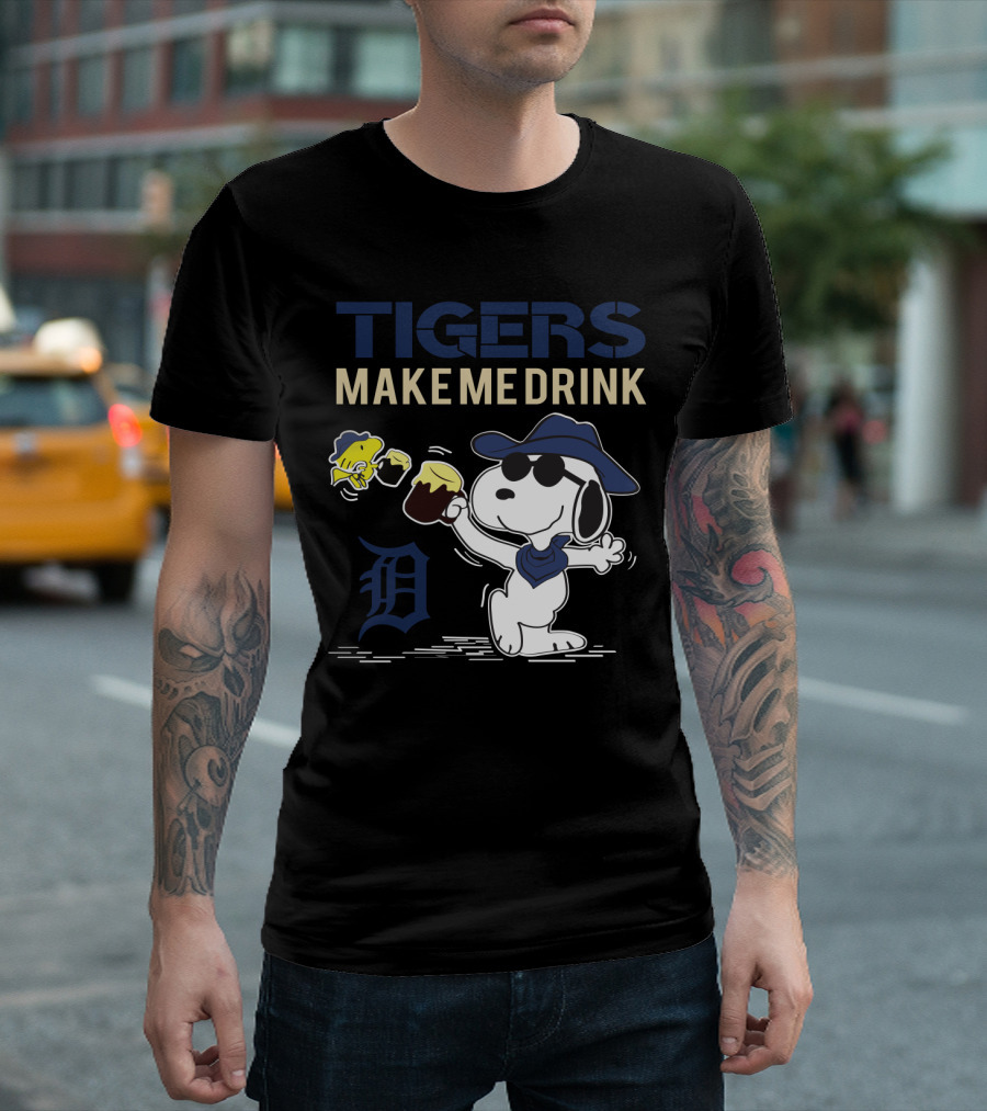 Tigers Make Me Drink Snoopy Detroit Tigers Fans T-Shirt