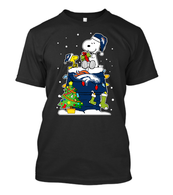 Denver Broncos Christmas Snoopy Woodstock Presents Snowflakes Fan T-Shirt