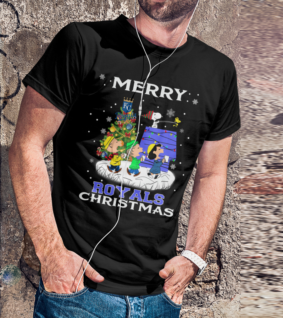 Kansas City Royals Christmas With Snoopy And Friends - Merry Festive T-Shirt
