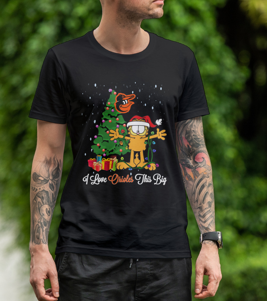 Garfield Christmas Love For Baltimore Orioles With Tree And Presents T-Shirt