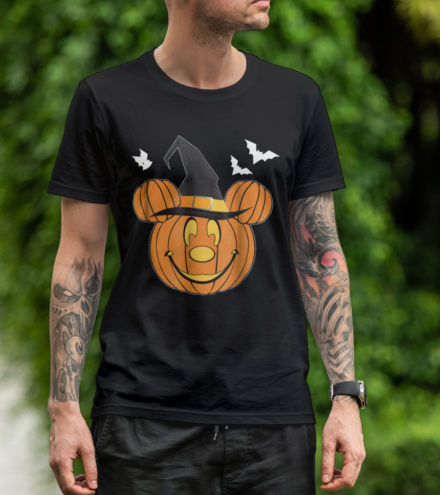 Disney Mickey Mouse Halloween Pumpkin Witch Hat And Bats T-Shirt