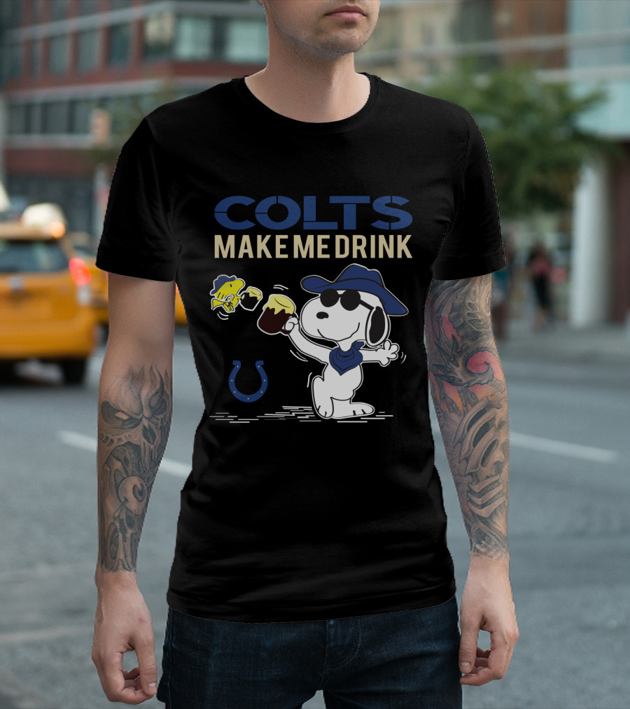 Colts Make Me Drink Snoopy Indianapolis Colts Fans Peanuts Football Horsehoe T-Shirt