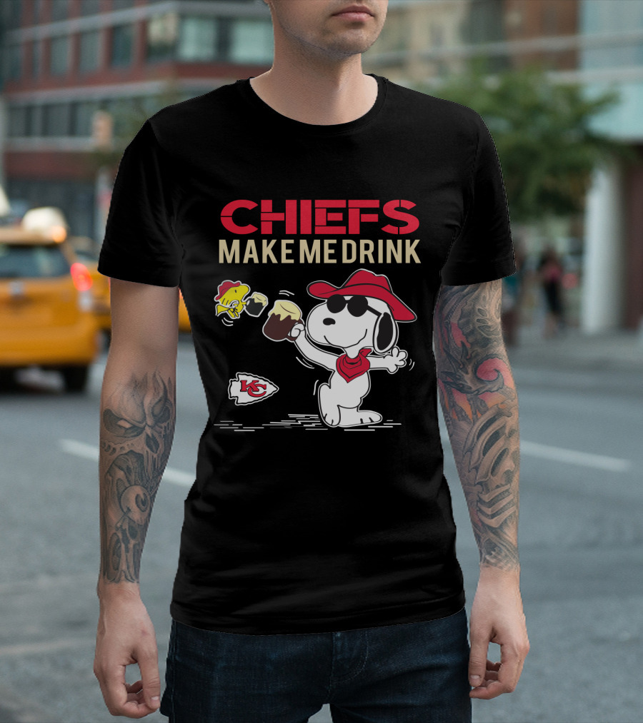 Chiefs Make Me Drink Snoopy Kansas City Chiefs Fans T-Shirt
