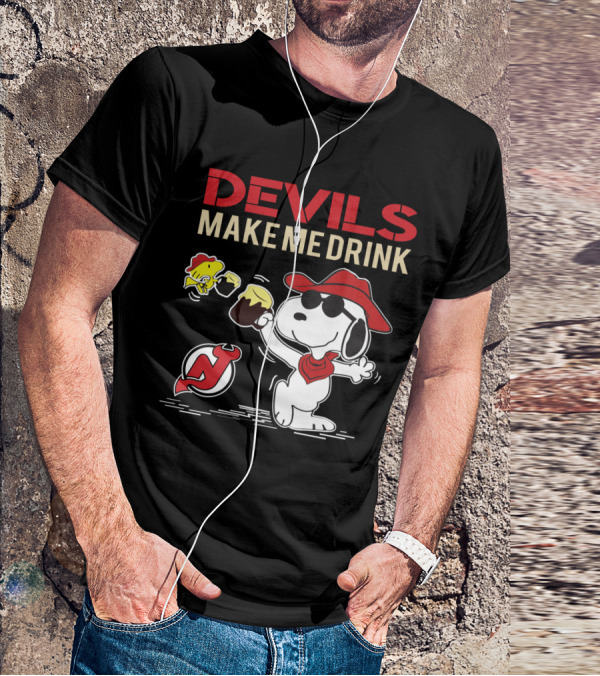 New Jersey Devils Fans Snoopy Devils Make Me Drink T-Shirt