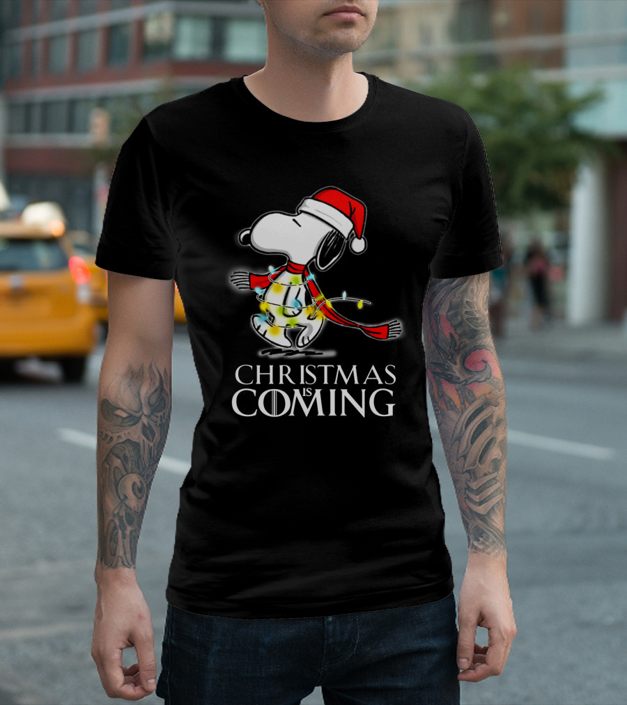 Snoopy Christmas Is Coming Game Of Thrones Santa Hat Lights T-Shirt