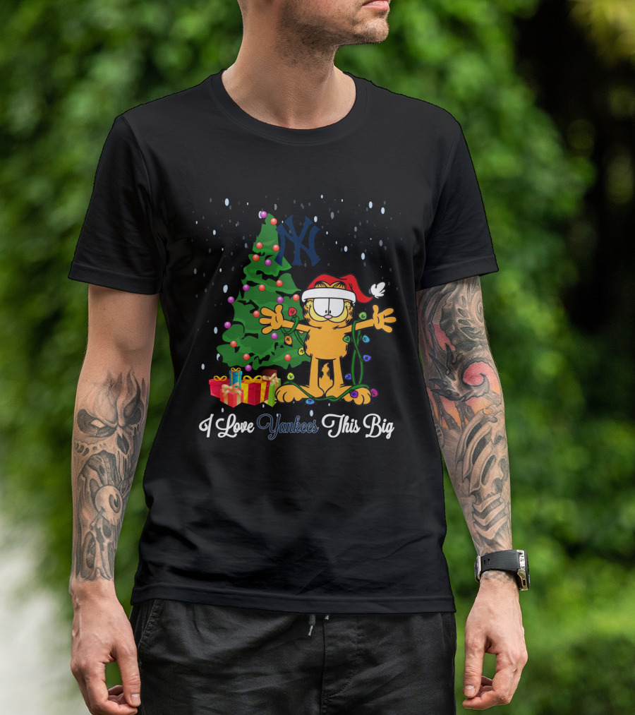 I Love Yankees This Big Christmas Garfield Santa Holiday T-Shirt