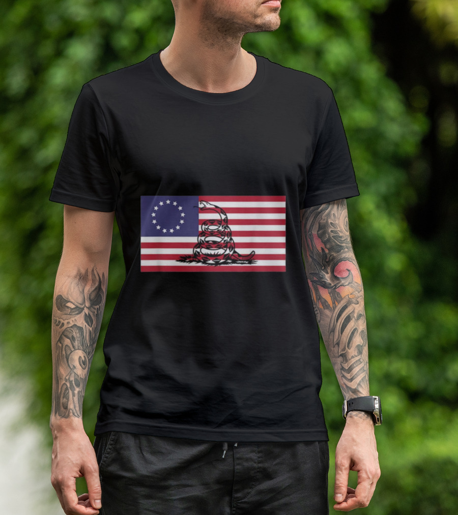 Betsy Ross Flag Combined With Gadsden Snake Icon 13 Star Colonial American Symbolism T-Shirt
