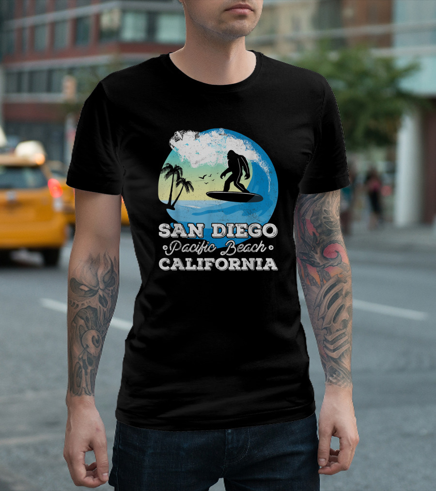San Diego Pacific Beach California Bigfoot Surfer Adventure Scene T-Shirt