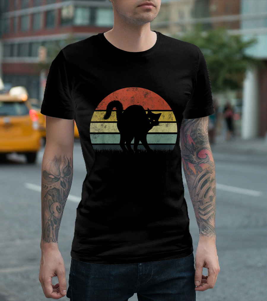 Vintage Retro Scary Black Cat Silhouette Sunset T-Shirt