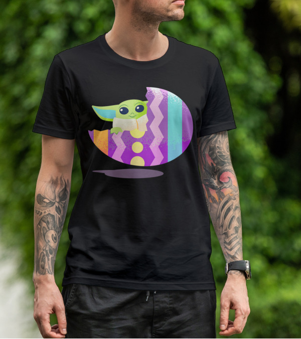 Mandalorian The Child Baby Yoda Pastel Zigzag Easter Egg T-Shirt