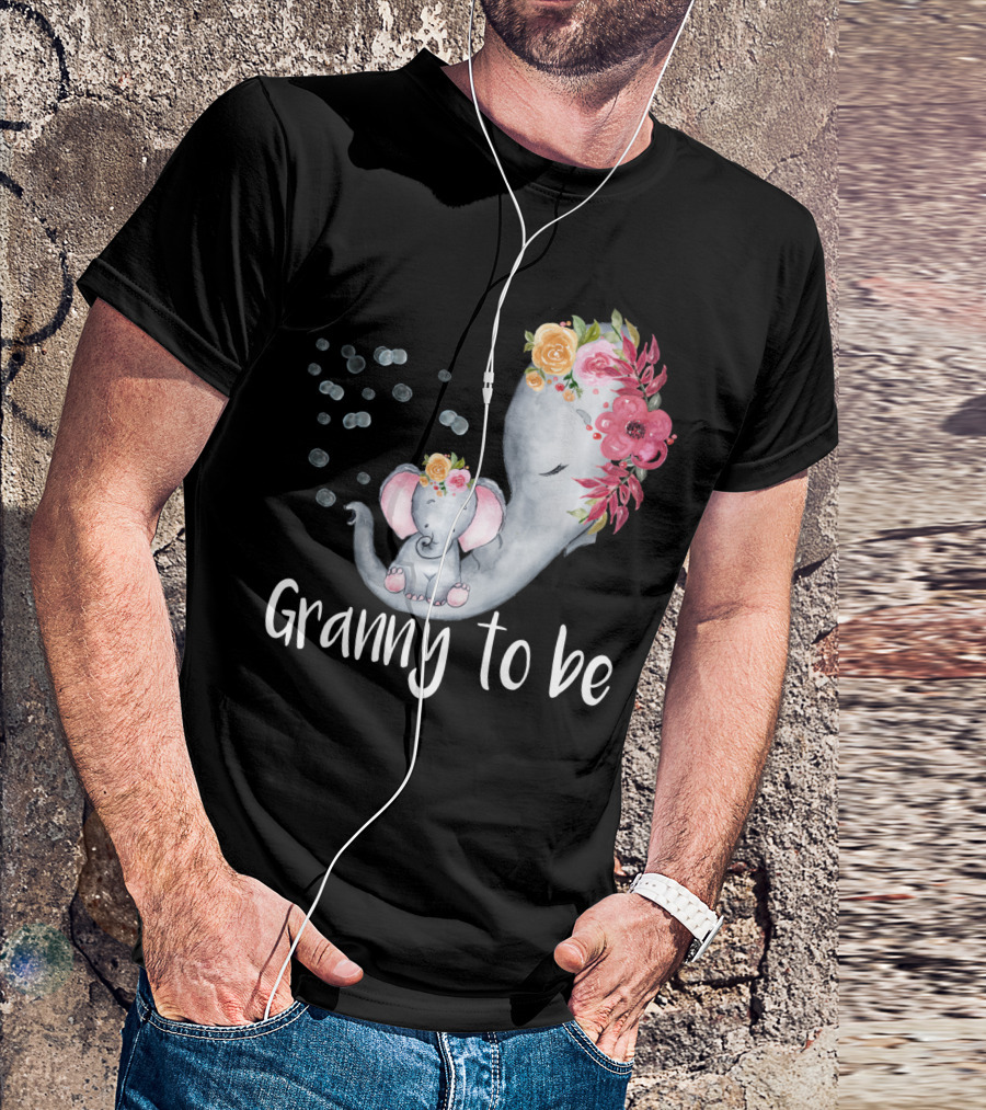 Granny To Be Elephant Baby Shower Floral For Girl T-Shirt