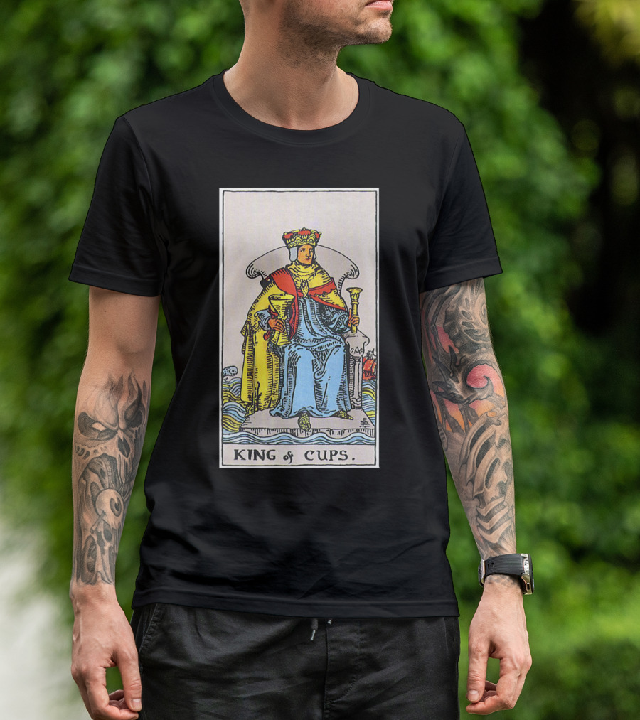 King Of Cups Tarot Card Ruler Element Water Symbolism T-Shirt