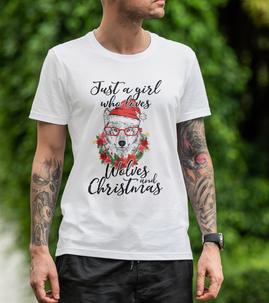 Girl's Love For Wolves And Christmas Santa Hat And Glasses T-Shirt