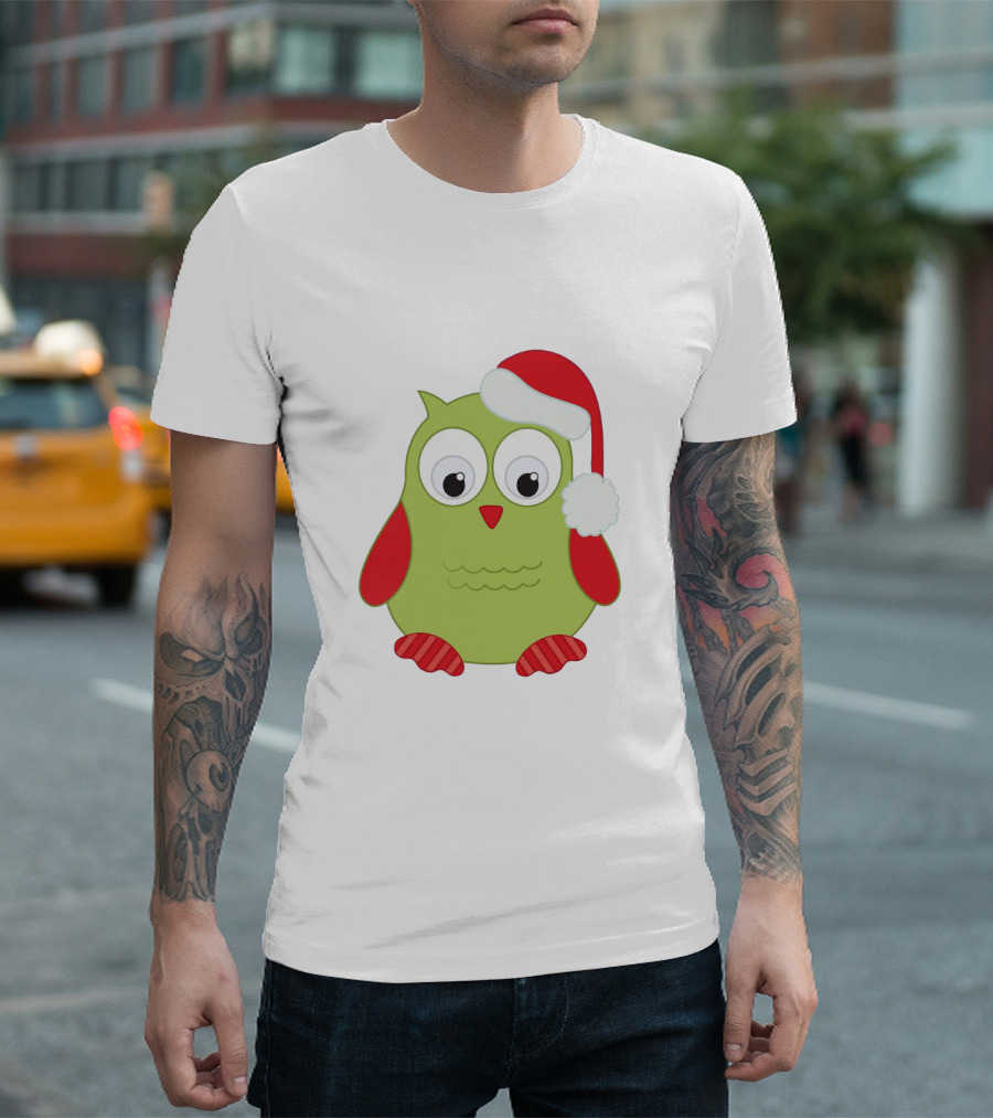 Cute Santa Owl Christmas Green And Red Cartoon Owl Santa Hat T-Shirt
