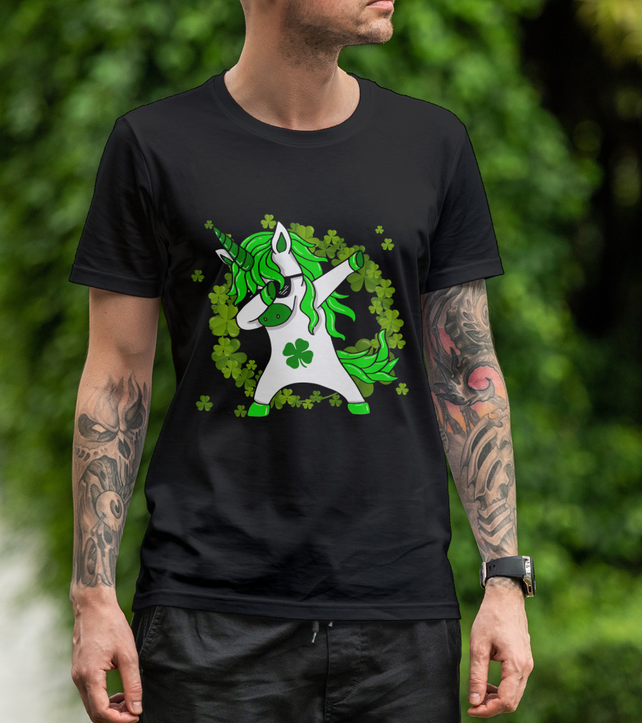 St Patricks Day Shamrock Unicorn Dabbing T-Shirt