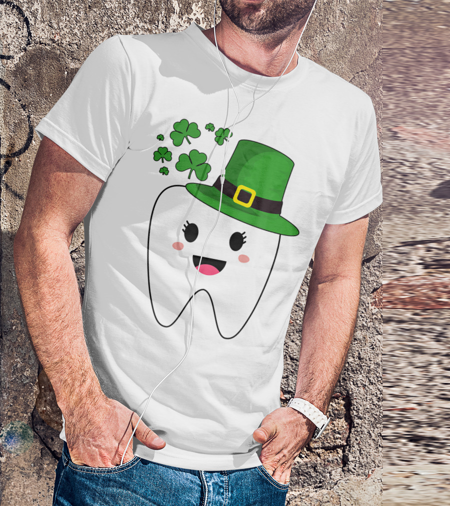 Cute Tooth With Hat Dental Assistant Shamrock St Patrick's Day T-Shirt