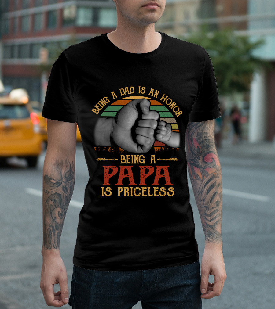 Being A Dad Is An Honor Being A Papa Is Priceless Fist Bump Retro Stripes T-Shirt