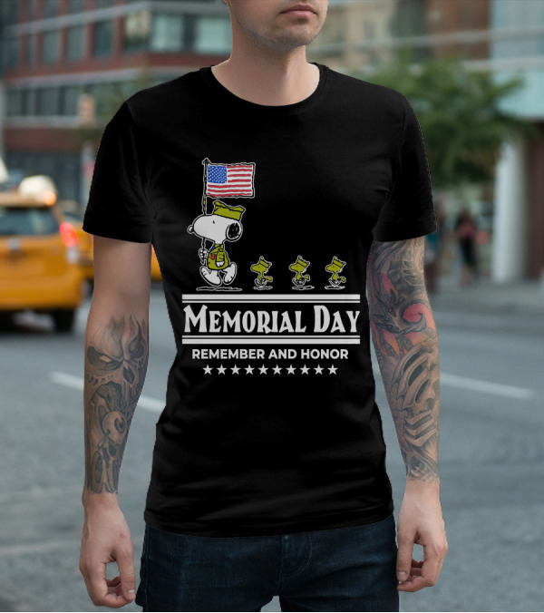 Snoopy Woodstock American Flag Memorial Day Remember And Honor T-Shirt