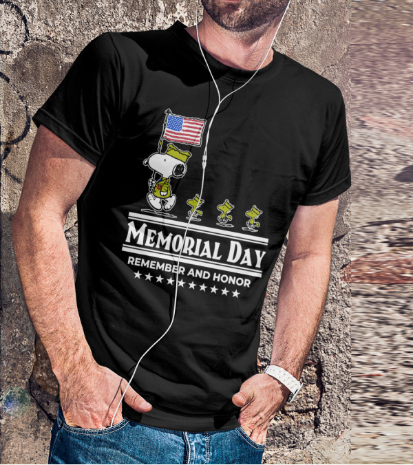 Snoopy Woodstock American Flag Memorial Day Remember And Honor T-Shirt