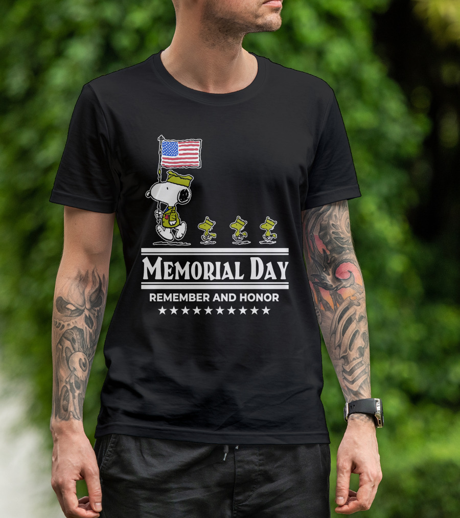 Snoopy Woodstock American Flag Memorial Day Remember And Honor T-Shirt
