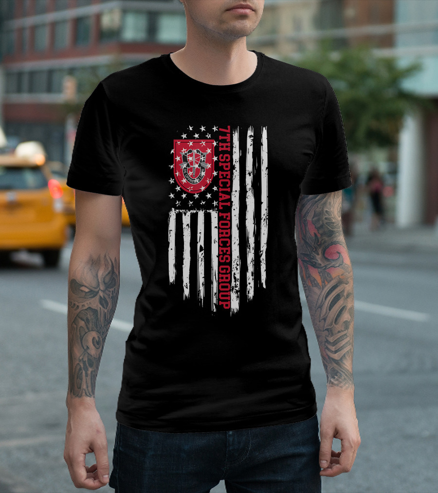 7th Special Forces Group American Flag Badge Emblem T-Shirt