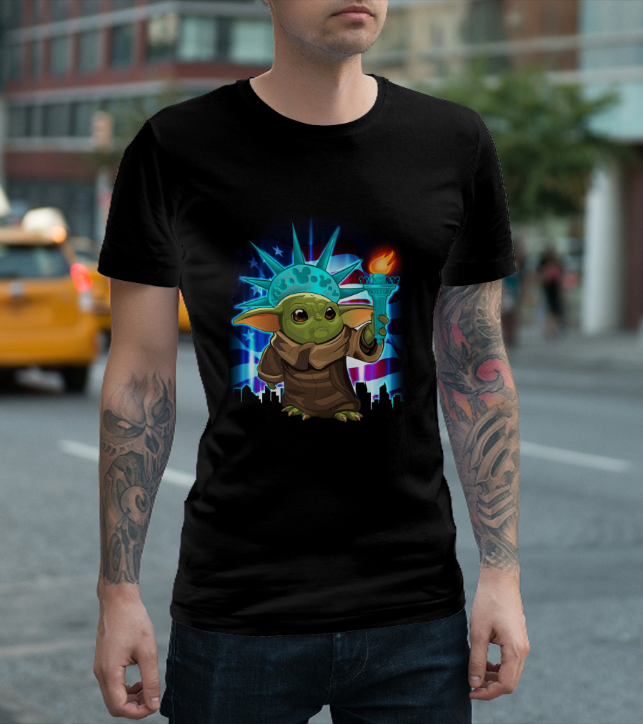Yoda Liberty Torch American Flag 4th Of July T-Shirt