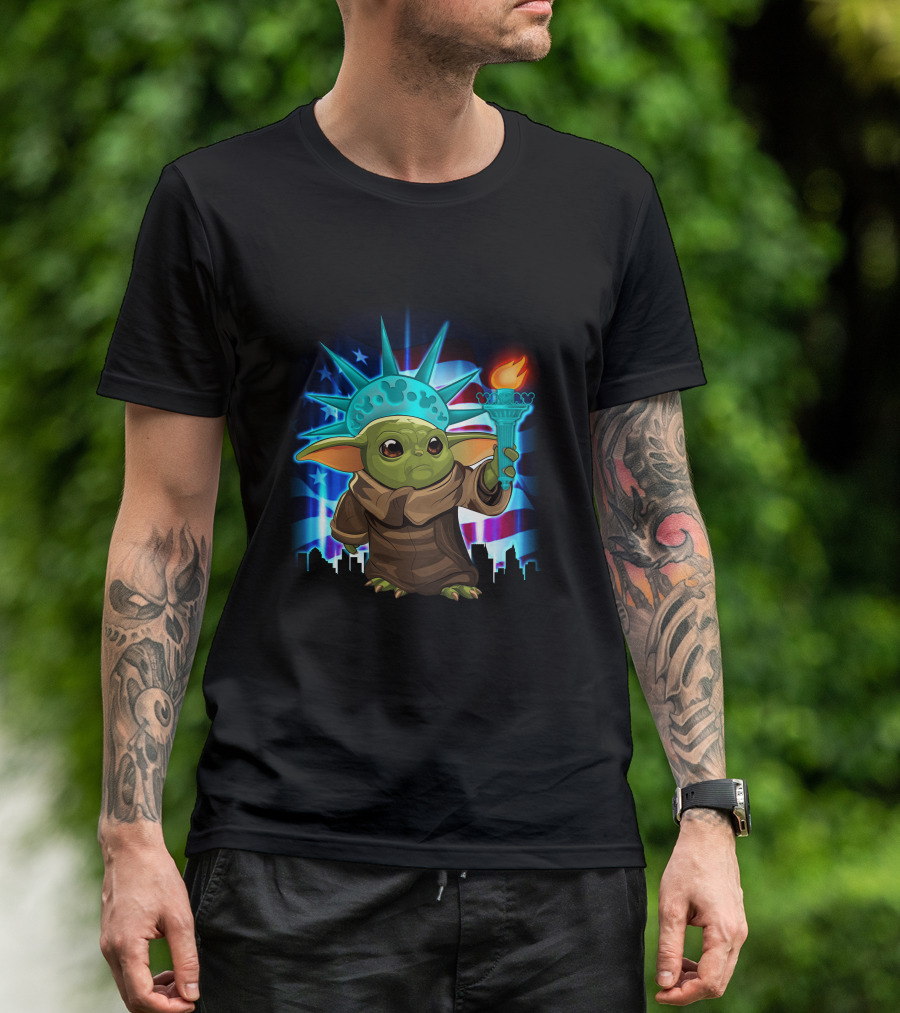 Yoda Liberty Torch American Flag 4th Of July T-Shirt
